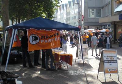 ul-piraten-infostand01 ul-piraten-infostand01